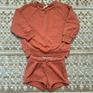 Cat & Jack Outfit - Sweatshirt and Shorts - 18 Months